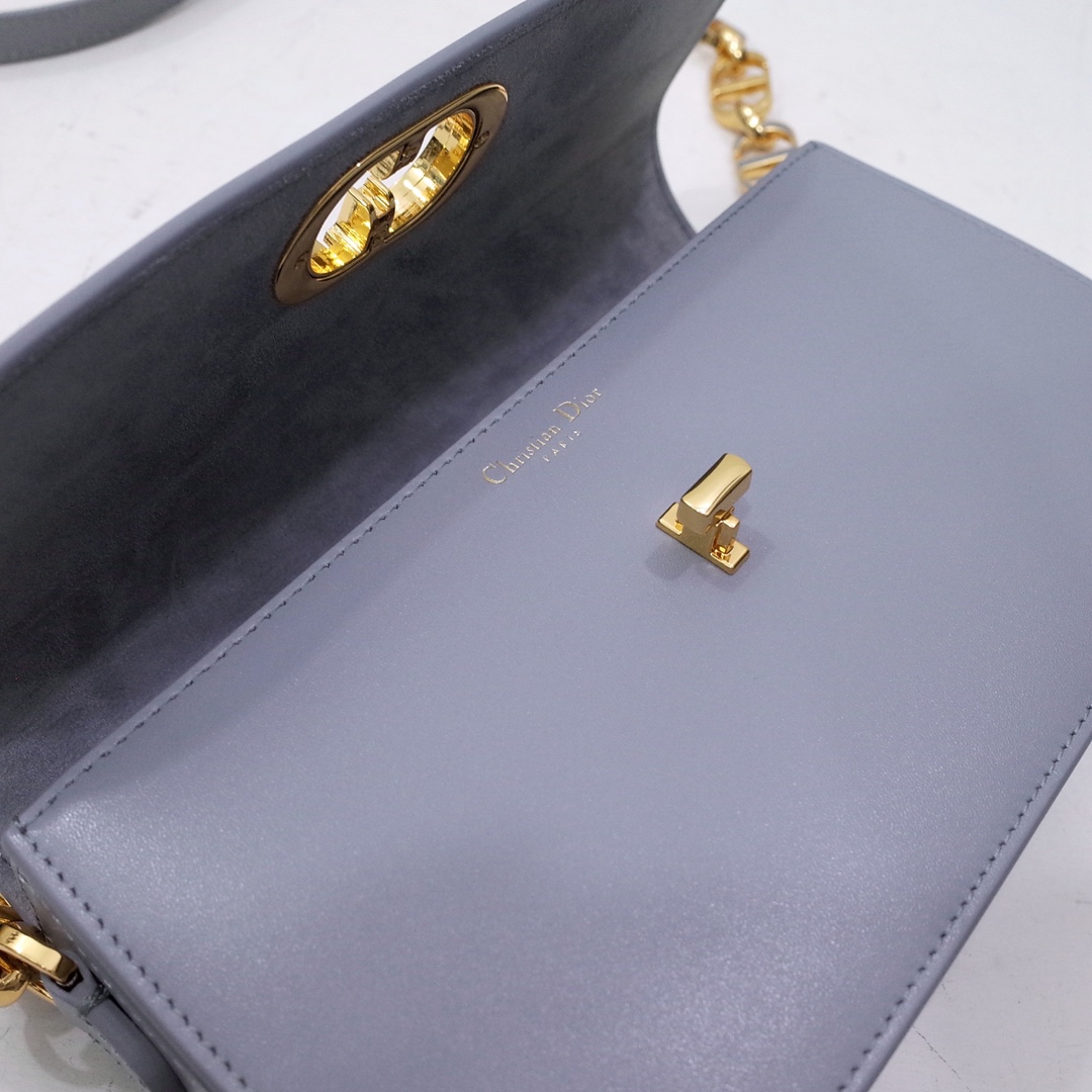 30 Montaigne Avenue Bag Grey Box Calfskin